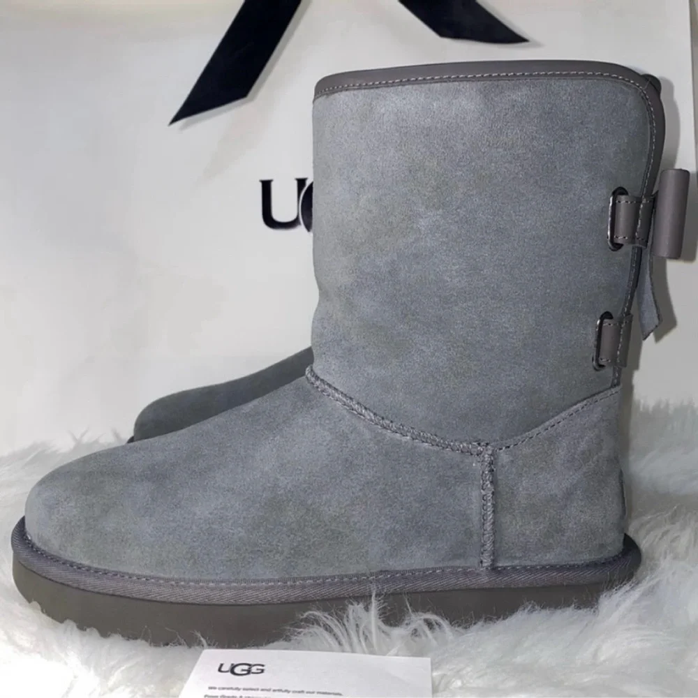 UGG Classic SHORT BAILEY LEATHER BOW Boots Woman size 8 New in box - Picture 3 of 11